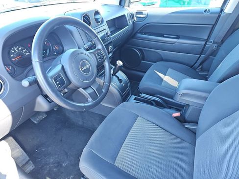 Used 2011 Jeep Compass Latitude w/ Sun/Sound Group image 32