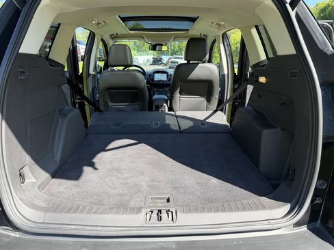 Used 2017 Ford Escape Titanium w/ Equipment Group 301A AWD/4WD image 29