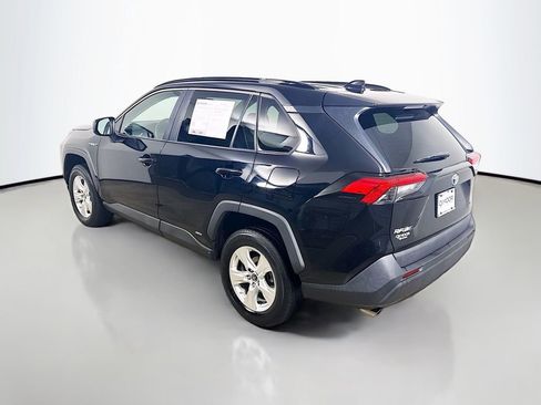 Certified 2021 Toyota RAV4 LE image 5