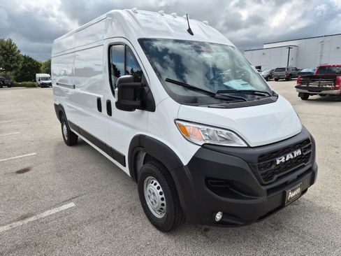 New 2026 RAM ProMaster 2500 w/ Convenience Group image 4