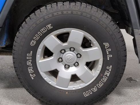 Used 2007 Toyota FJ Cruiser 4WD image 14