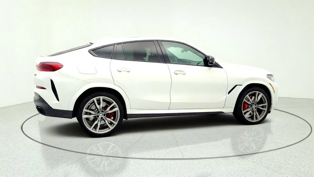 Used 2022 BMW X6 M50i w/ Executive Package AWD/4WD image 4