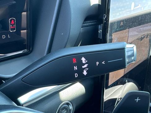 New 2026 GMC Terrain Elevation w/ Elevation Premium Package AWD/4WD image 37