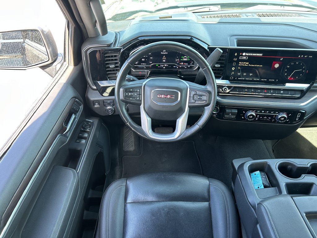 Used 2025 GMC Sierra 1500 SLT AWD/4WD image 27