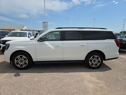 Used 2025 Ford Expedition Max Active AWD/4WD image 7