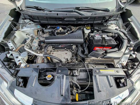 Used 2020 Nissan Rogue S FWD image 32