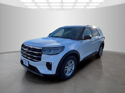 New 2026 Ford Explorer Active image 8