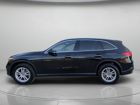 Used 2025 Mercedes-Benz GLC 300 image 17
