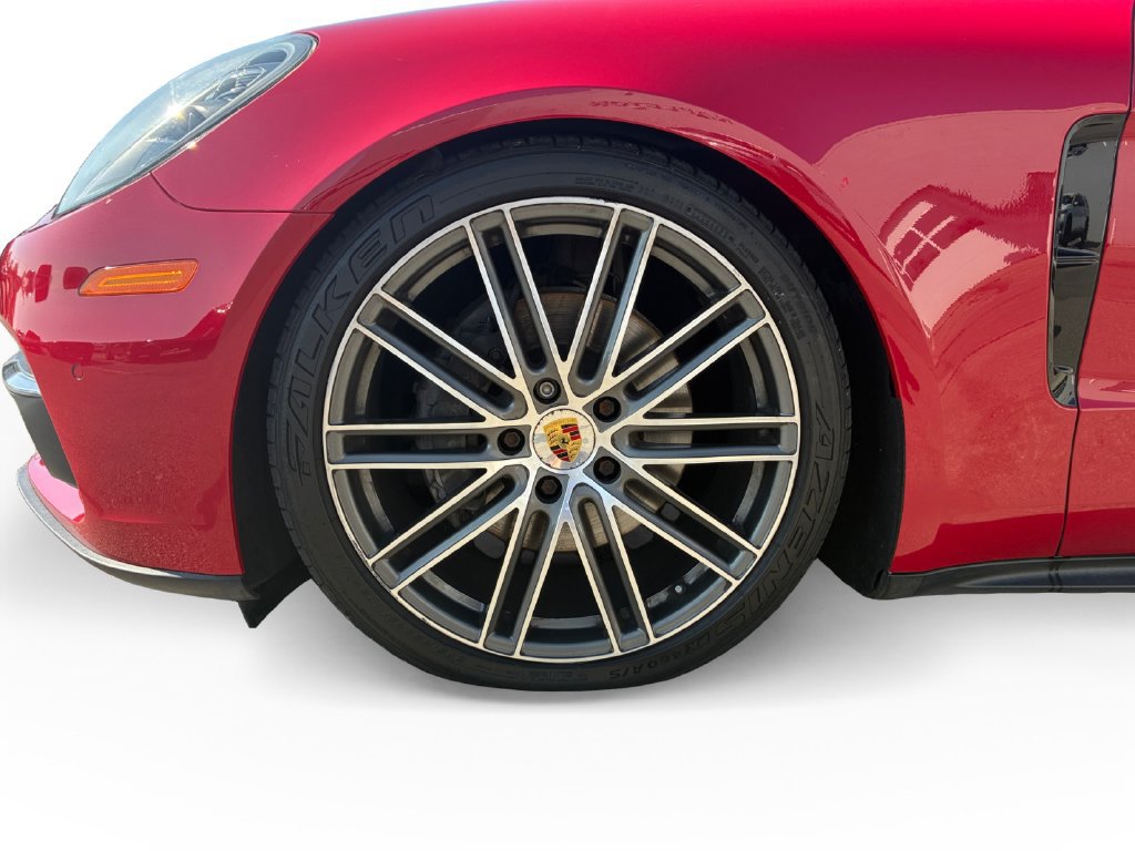 Used 2018 Porsche Panamera 4 AWD/4WD image 26