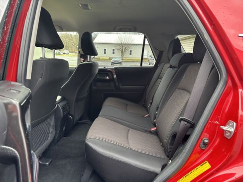 Used 2024 Toyota 4Runner TRD Off-Road image 14