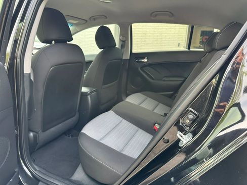 Used 2016 Kia Forte LX image 17