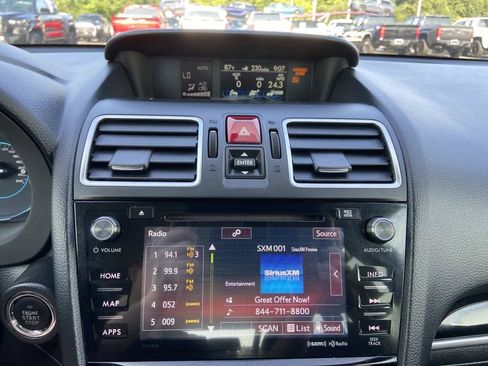 Used 2018 Subaru Forester 2.5i Touring AWD/4WD image 37