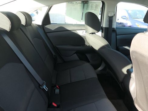 Used 2023 Kia Forte LXS w/ LXS Technology Package image 24