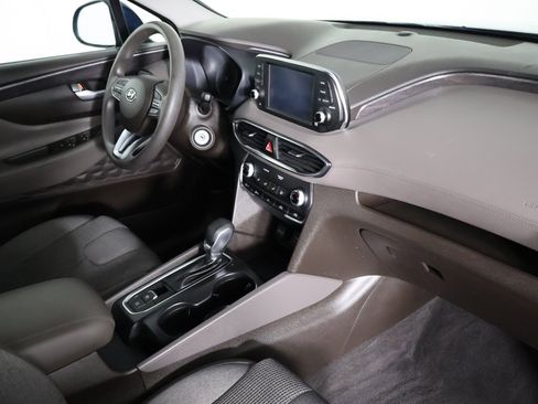 Used 2020 Hyundai Santa Fe SE image 25