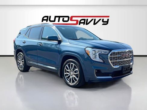 Used 2024 GMC Terrain Denali w/ Denali Premium Package AWD/4WD image 1