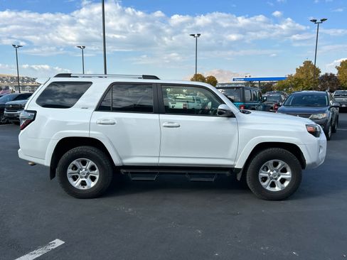 Used 2023 Toyota 4Runner SR5 Premium w/ Moonroof Package image 7