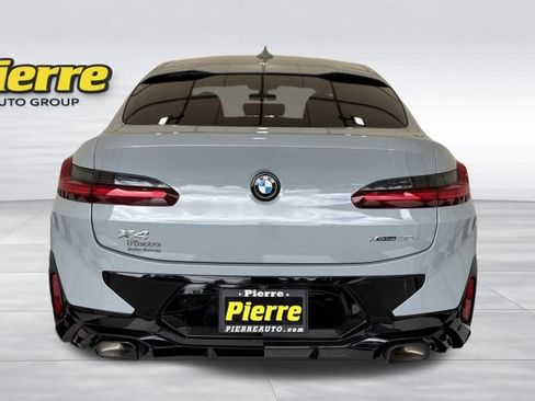 Used 2024 BMW X4 xDrive30i AWD/4WD image 3