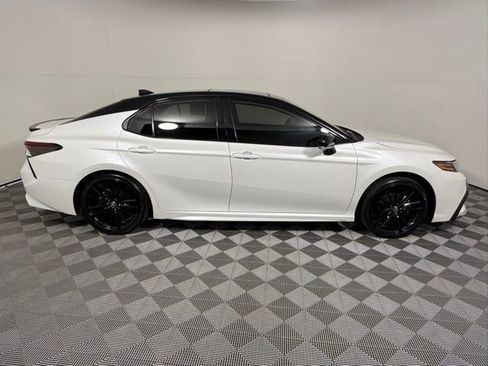 Used 2024 Toyota Camry XSE image 7