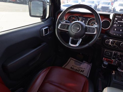 Used 2023 Jeep Wrangler Unlimited Rubicon 392 AWD/4WD image 19