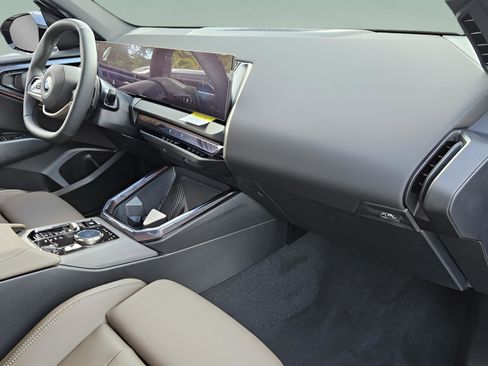 New 2025 BMW X3 xDrive30i w/ Convenience Package image 14