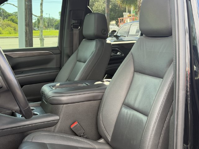 Used 2022 Chevrolet Tahoe LT w/ Luxury Package AWD/4WD image 14