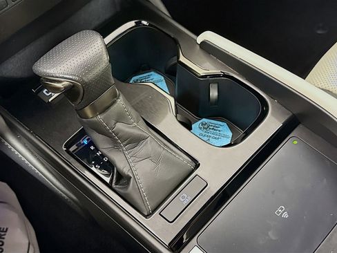 Used 2024 Lexus ES 350 F Sport w/ Accessory Package (Z2) FWD image 20