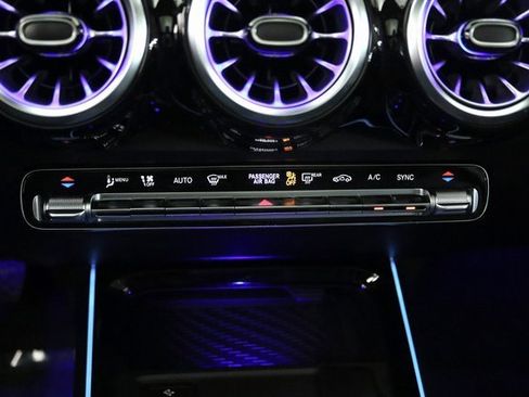 Certified 2025 Mercedes-Benz GLB 250 GLB 250 image 25