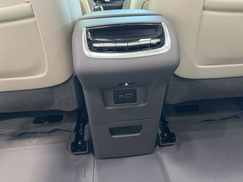 Certified 2025 Cadillac XT6 Premium Luxury w/ Technology Package image 38