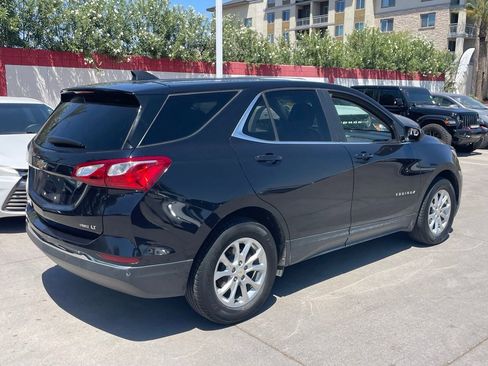 Used 2021 Chevrolet Equinox LT AWD/4WD image 2