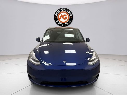Used 2023 Tesla Model Y Long Range image 2