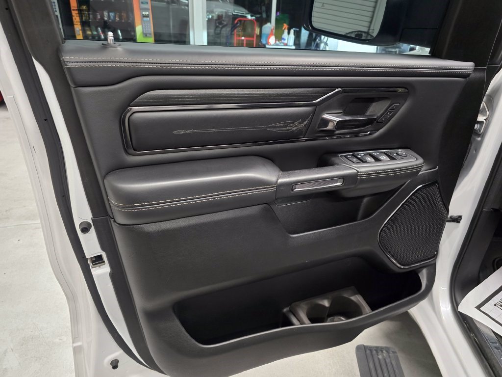 Used 2022 RAM 1500 Limited w/ Body Color Bumper Group AWD/4WD image 15