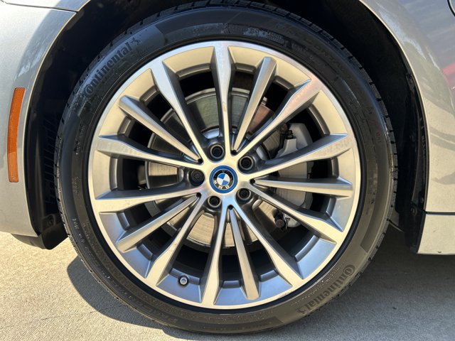 Certified 2023 BMW 530e xDrive w/ Premium Package AWD/4WD image 24