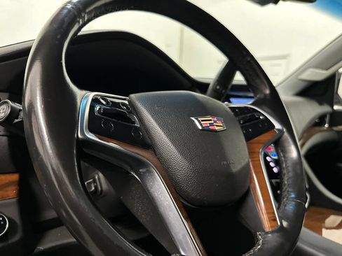 Used 2017 Cadillac Escalade ESV Luxury AWD/4WD image 31
