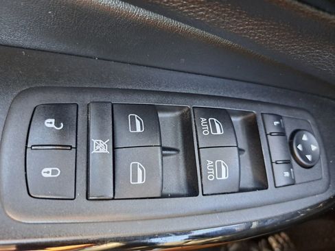 Used 2023 Jeep Cherokee Altitude Lux image 16