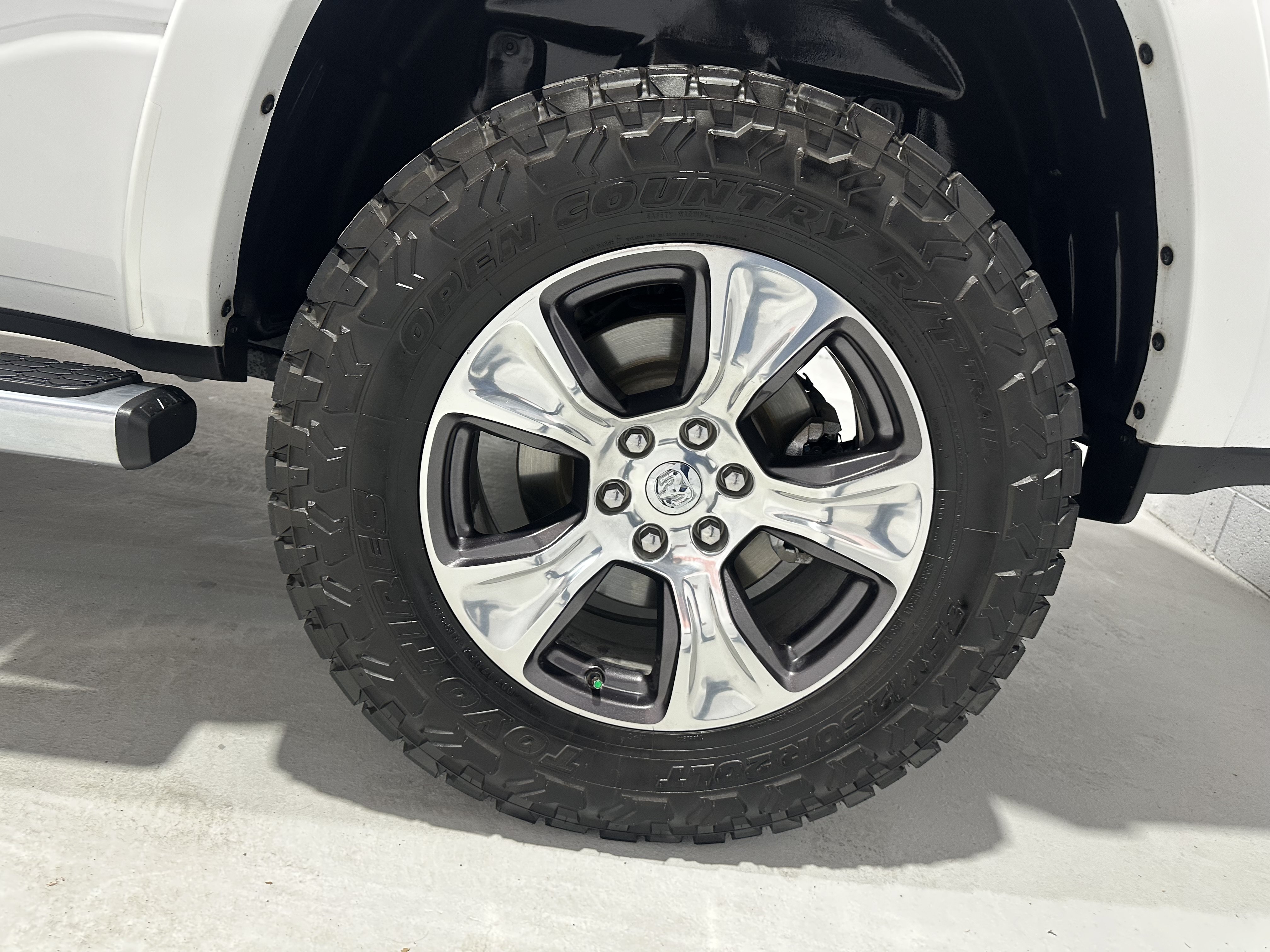 Used 2022 RAM 1500 Laramie AWD/4WD image 25