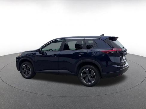 Used 2025 Nissan Rogue SV FWD image 10