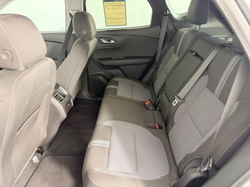 Used 2025 Chevrolet Blazer LT AWD/4WD image 21