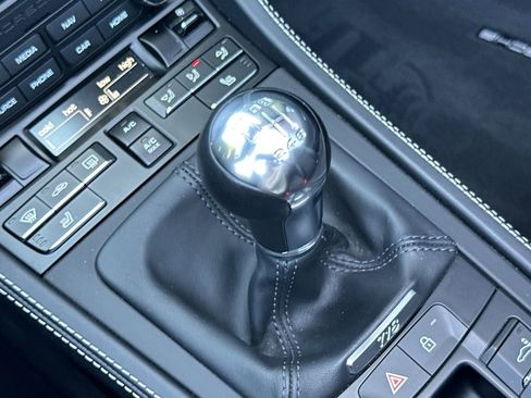 Used 2023 Porsche 718 Boxster Spyder RWD image 27