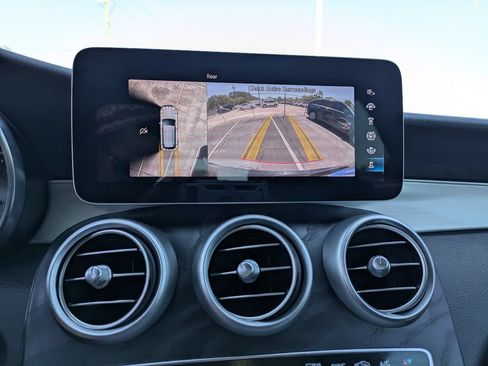 Used 2022 Mercedes-Benz GLC 300 image 23
