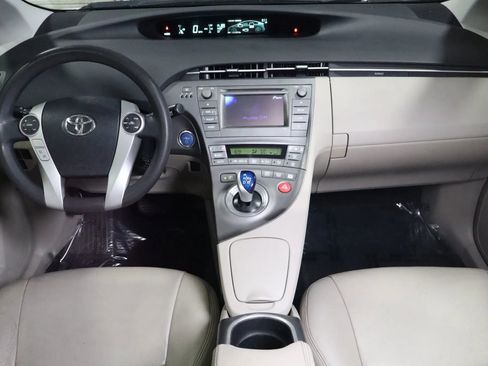 Used 2015 Toyota Prius Two image 15