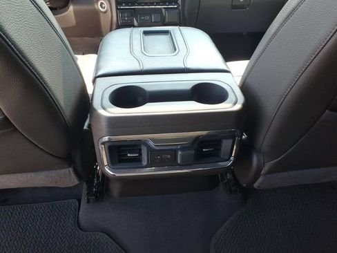 Used 2022 GMC Sierra 3500 Denali w/ Denali Ultimate Package AWD/4WD image 15