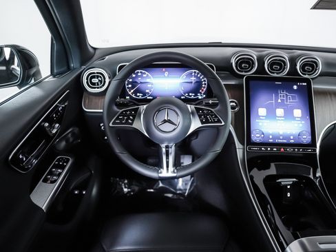 New 2026 Mercedes-Benz GLC 350e 4MATIC image 14