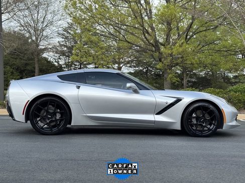 Used 2017 Chevrolet Corvette Stingray Coupe w/ 3LT Preferred Equipment Group image 2
