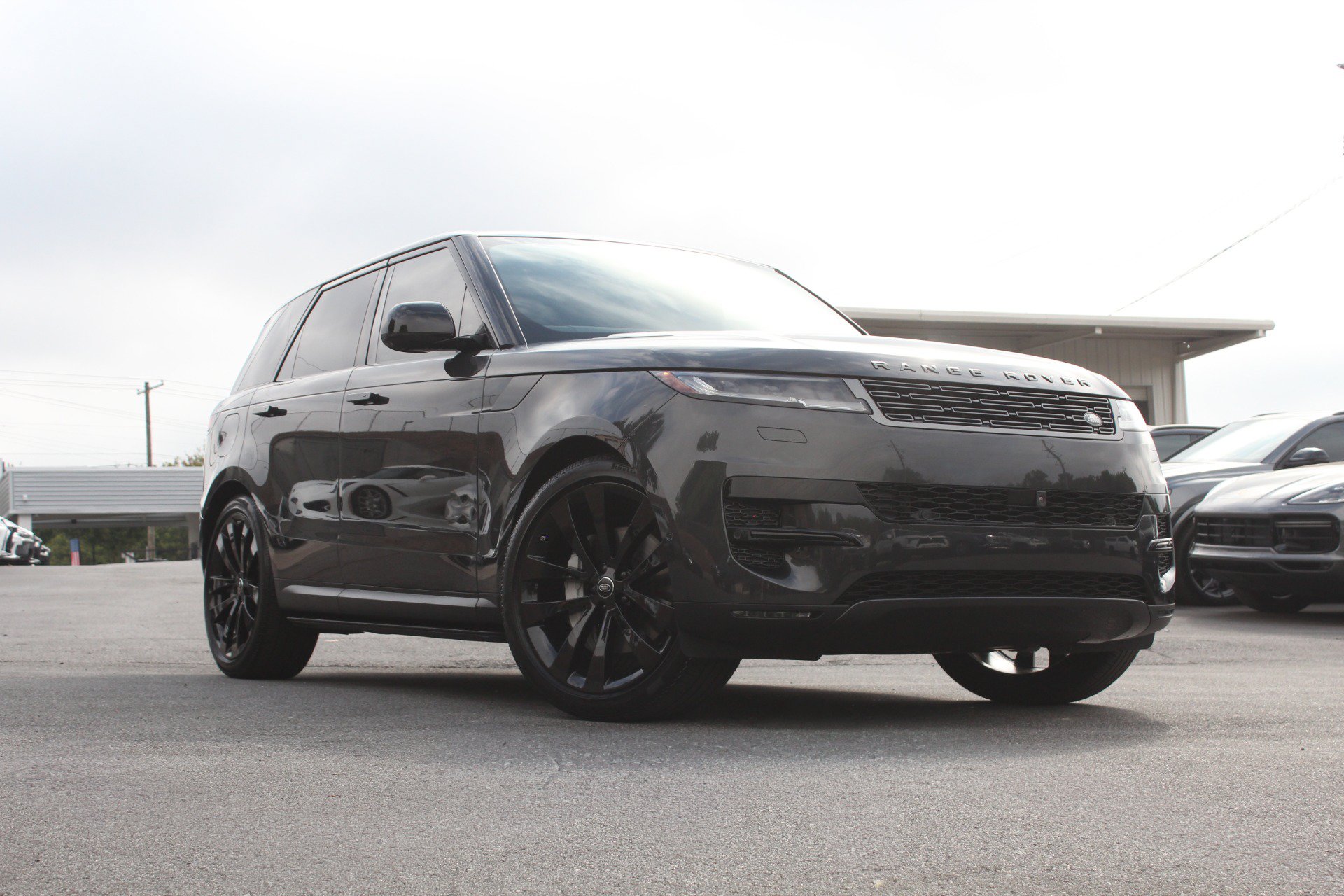 Used 2025 Land Rover Range Rover Sport SE AWD/4WD image 85