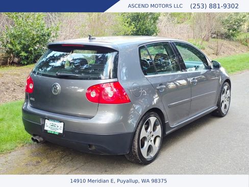 Used 2009 Volkswagen GTI 4-Door image 5