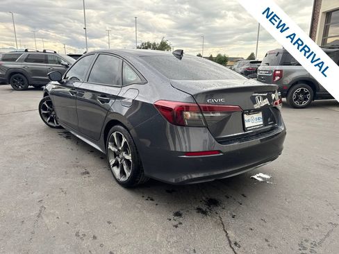 Used 2025 Honda Civic Sport Touring image 5