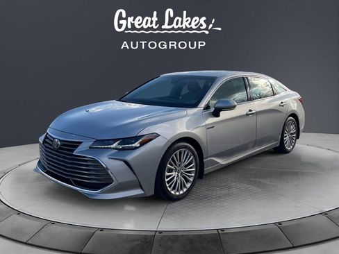 Used 2019 Toyota Avalon Limited w/ All Weather Liner Package image 1