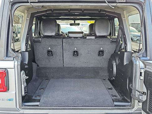 Used 2021 Jeep Wrangler Unlimited Sahara w/ Cold Weather Group image 31