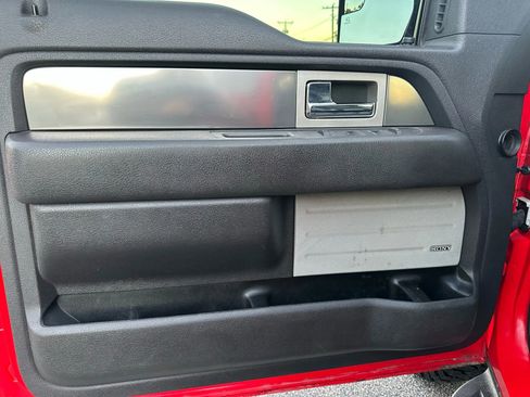 Used 2013 Ford F150 Raptor w/ SVT Exterior Graphics Pkg image 16