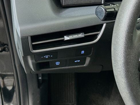 Used 2025 Hyundai Sonata SEL FWD image 17